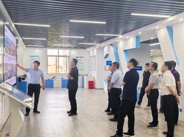 河南省發(fā)改委體改處處長蘇瑜一行蒞臨運營中心調(diào)研指導(dǎo)